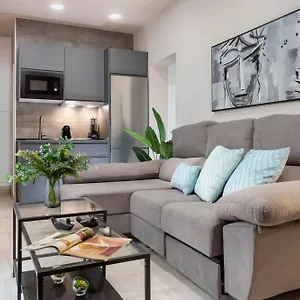 Apartamento Triana Pureza Con Patio Privado España